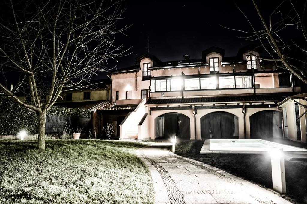 לינה וארוחת בוקר סן ג'וליאנו מילנזה Casa Rosa מראה חיצוני תמונה