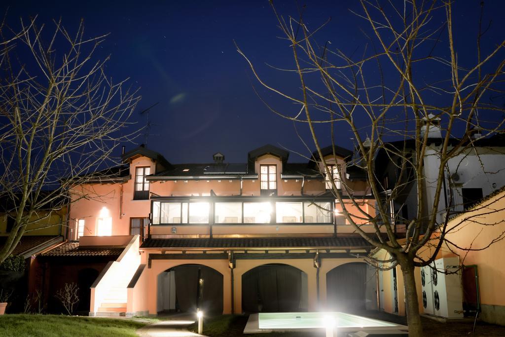 לינה וארוחת בוקר סן ג'וליאנו מילנזה Casa Rosa מראה חיצוני תמונה