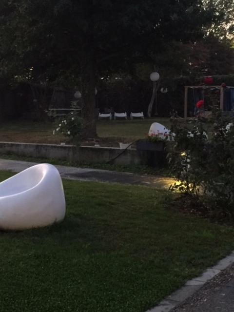 לינה וארוחת בוקר סן ג'וליאנו מילנזה Casa Rosa מראה חיצוני תמונה